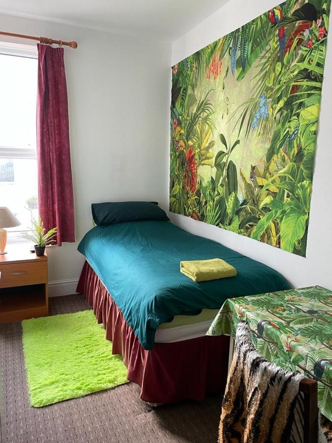 블랙풀 The Blue Moon B&B 외부 사진