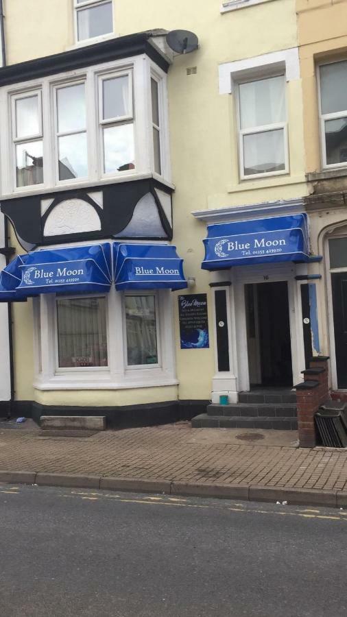 블랙풀 The Blue Moon B&B 외부 사진